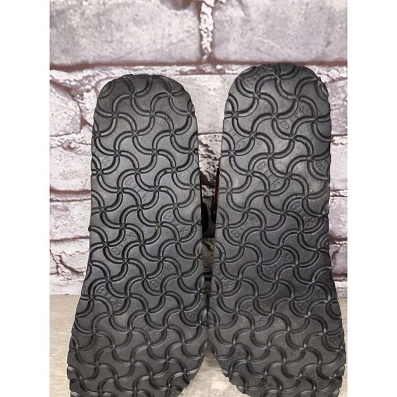 Birkenstock Birki’s Red Patent Leather Croc Cork Strap Sandals Women Sz 39EU/8US - Picture 8 of 16